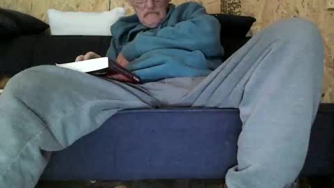 just here to have fun and cum online show from October 31, 2025, 7:26 pm