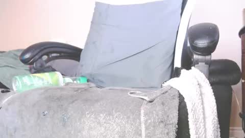 Snapshot of lovestobeused2 chatting on November 28, 2025, 6:16 am lovetobeused online show from November 28, 2025, 6:16 am