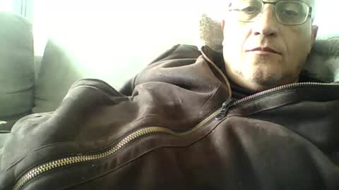 lovetightass online show from March 21, 2026, 10:20 am