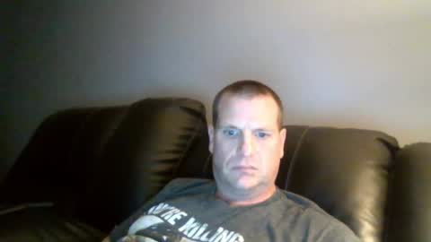 lovetocum37 online show from December 12, 2024, 4:15 am