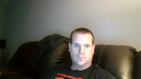 lovetocum37 online show from December 22, 2024, 6:37 pm