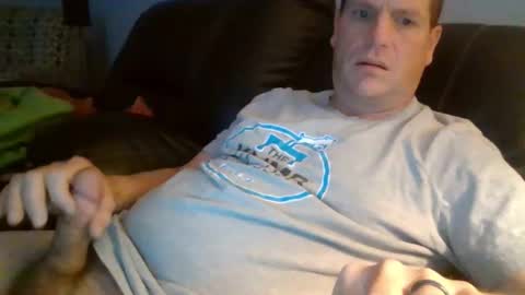 lovetocum37 online show from November 29, 2025, 6:33 pm