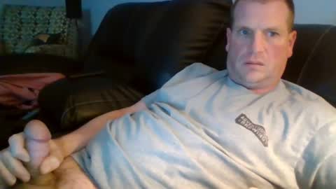 lovetocum37 online show from April 13, 2026, 1:11 am