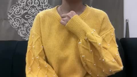 Snapshot of lovevibes5 chatting on December 3, 2025, 9:35 pm lovevibes5 online show from December 3, 2025, 9:35 pm