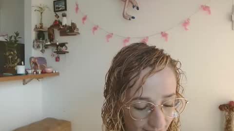 loving  online show from November 6, 2025, 3:13 pm