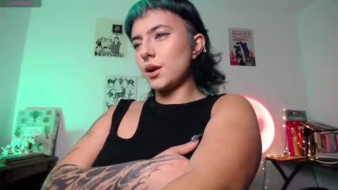 Snapshot of loving_alma chatting on October 19, 2025, 2:45 am loving_alma online show from October 19, 2025, 2:45 am