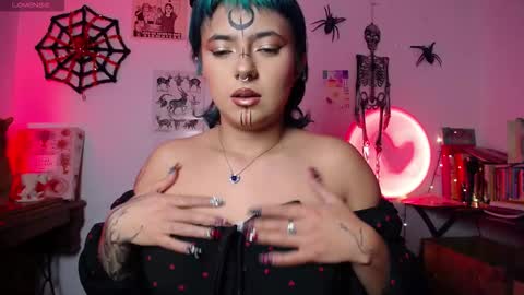 Snapshot of loving_alma chatting on October 28, 2025, 2:04 am loving_alma online show from October 28, 2025, 2:04 am