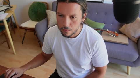 lovingmegay online show from January 23, 2025, 4:04 pm