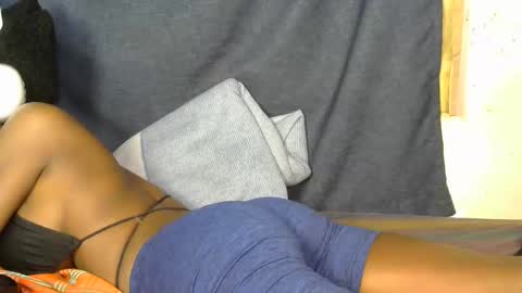 Snapshot of lovly_lastborn chatting on October 5, 2025, 12:42 am lovly_lastborn online show from October 5, 2025, 12:42 am