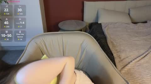 Erika online show from April 15, 2026, 1:23 am