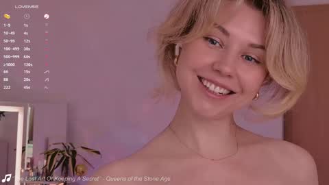 Snapshot of lowfreqsiren chatting on May 31, 2026, 10:44 am . online show from May 31, 2026, 10:44 am