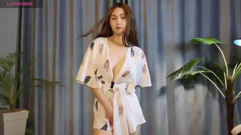 Snapshot of lowkeywild_ chatting on June 19, 2026, 3:55 am lowkeywild_ online show from June 19, 2026, 3:55 am