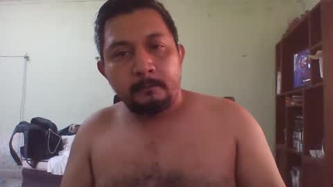 Snapshot of lpmauriciosantamaria chatting on May 2, 2026, 1:38 pm lpmauriciosantamaria online show from May 2, 2026, 1:38 pm