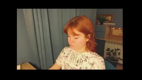 Snapshot of lu_muon chatting on February 5, 2026, 1:21 am lu_muon online show from February 5, 2026, 1:21 am