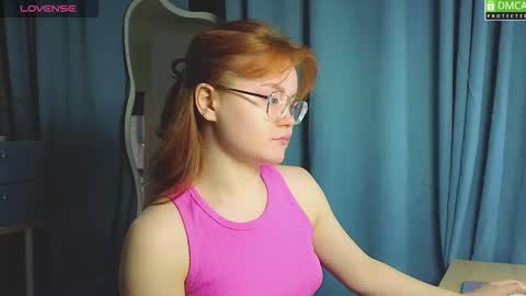 Snapshot of lu_muon chatting on February 15, 2026, 12:36 pm lu_muon online show from February 15, 2026, 12:36 pm