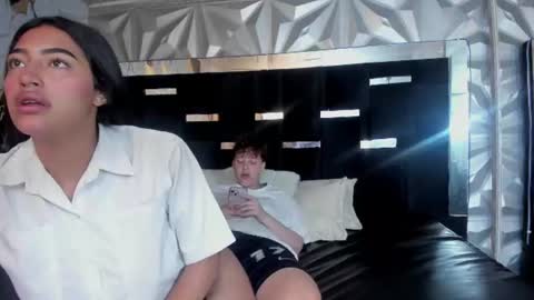 Snapshot of lu_vale chatting on July 17, 2026, 12:01 pm lu_vale online show from July 17, 2026, 12:01 pm