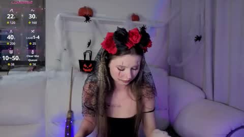 Lua online show from October 27, 2025, 2:10 pm