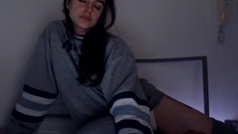 Snapshot of luana789 chatting on January 19, 2025, 1:21 am luana online show from January 19, 2025, 1:21 am