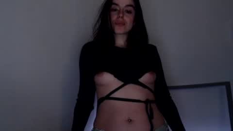 Snapshot of luana789 chatting on February 17, 2025, 1:25 am luana online show from February 17, 2025, 1:25 am