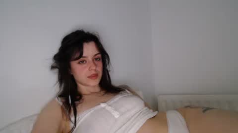 Snapshot of luana789 chatting on October 14, 2025, 9:48 pm luana online show from October 14, 2025, 9:48 pm