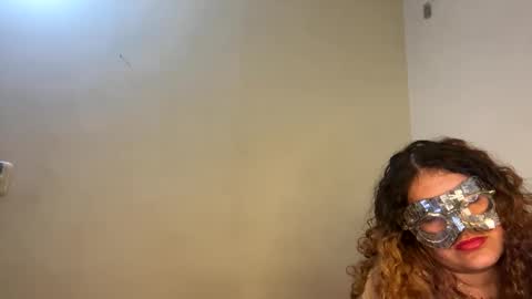 luana_winner online show from November 9, 2025, 4:22 am