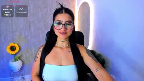 Snapshot of luanabonasx chatting on November 18, 2025, 12:09 pm Luana online show from November 18, 2025, 12:09 pm