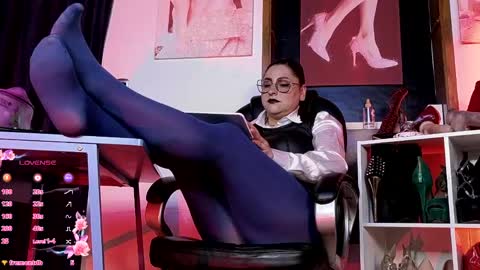 Snapshot of luanadabbraccio_ chatting on May 12, 2026, 5:32 pm luanadabbraccio_ online show from May 12, 2026, 5:32 pm