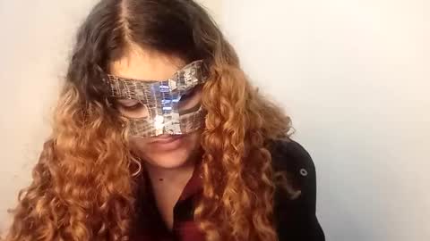 luanapowerful online show from October 26, 2025, 2:50 am