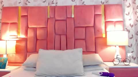 Luanastones online show from February 25, 2025, 10:47 am