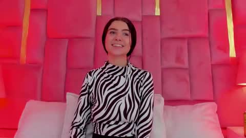 Luanastones online show from March 12, 2025, 7:46 am