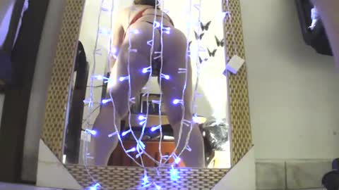 Snapshot of luanna837 chatting on December 21, 2024, 12:27 pm luanna837 online show from December 21, 2024, 12:27 pm