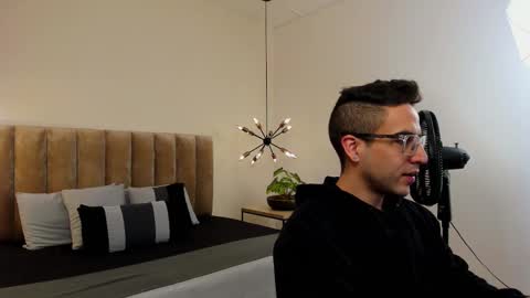 Snapshot of luca_morettii chatting on October 1, 2025, 12:11 pm luca_morettii online show from October 1, 2025, 12:11 pm