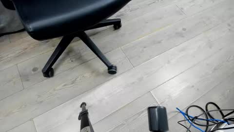 Snapshot of luca_morettii chatting on October 9, 2025, 12:14 pm luca_morettii online show from October 9, 2025, 12:14 pm