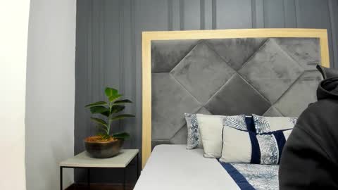 Snapshot of luca_morettii chatting on October 17, 2025, 4:09 pm luca_morettii online show from October 17, 2025, 4:09 pm