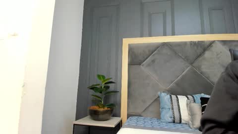 Snapshot of luca_morettii chatting on October 26, 2025, 12:11 pm luca_morettii online show from October 26, 2025, 12:11 pm