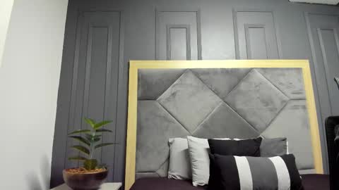 Snapshot of luca_morettii chatting on October 28, 2025, 12:09 pm luca_morettii online show from October 28, 2025, 12:09 pm