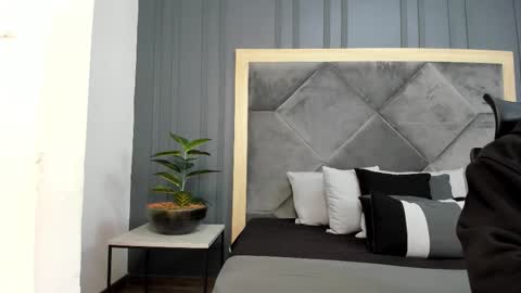 Snapshot of luca_morettii chatting on November 11, 2025, 12:05 pm luca_morettii online show from November 11, 2025, 12:05 pm