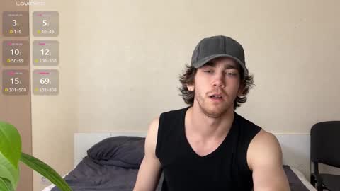 Luca S online show from October 15, 2025, 10:37 am