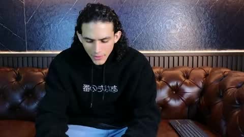 lucaalessi online show from April 15, 2026, 1:51 pm