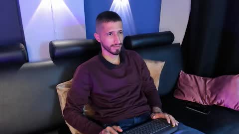 Snapshot of lucas4me chatting on February 4, 2026, 3:01 am Lucas online show from February 4, 2026, 3:01 am