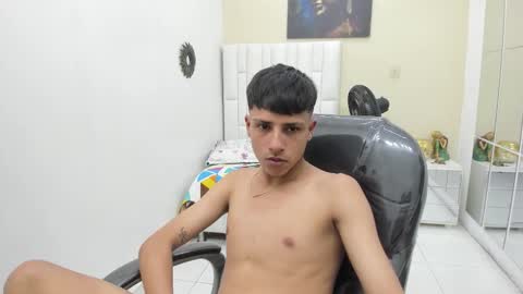  LUCAS RIVAS  online show from November 18, 2025, 10:25 pm