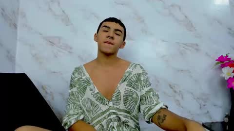 Lucas online show from November 12, 2025, 11:54 am