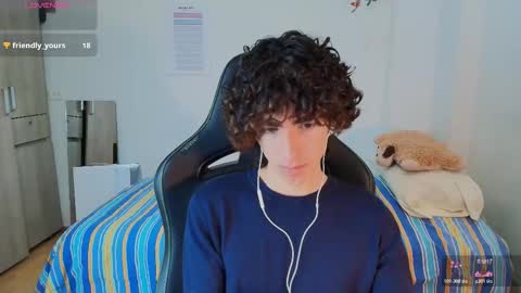 lucas_xo online show from February 21, 2026, 1:17 am