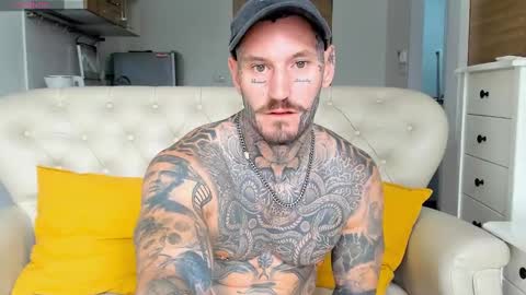 lucasexclusive online show from September 12, 2025, 4:01 am