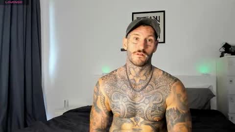 lucasexclusive online show from November 2, 2025, 7:11 am