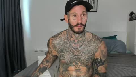 lucasexclusive online show from April 21, 2026, 6:09 am