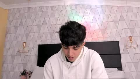 Lucasopry online show from April 10, 2026, 1:27 pm