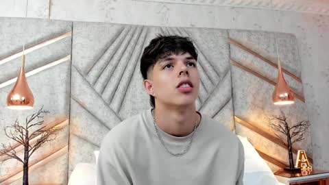 Lucasopry online show from April 13, 2026, 12:43 pm