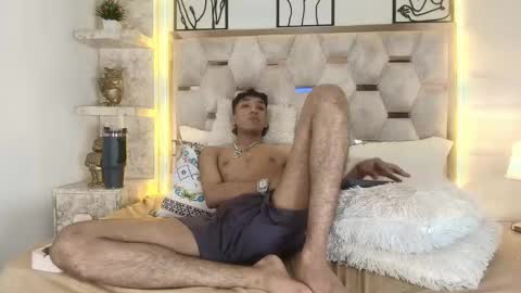 Snapshot of lucass_blaze chatting on November 8, 2025, 12:00 am Lucas online show from November 8, 2025, 12:00 am