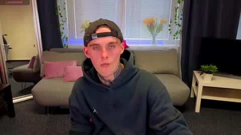 Lucas online show from February 25, 2026, 1:21 pm